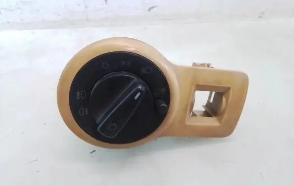 Skoda Octavia Mk1 (1U) Light switch 3B0941531