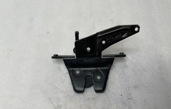 BMW 5 E39 Tailgate/trunk/boot lock/catch/latch 8172177