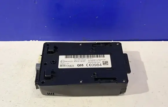 Mercedes-Benz SLK R172 GPS navigation control unit/module A1728100011 A1669000609