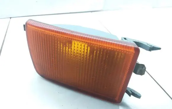 Volkswagen Golf III Front indicator light 1H0953156B 42503