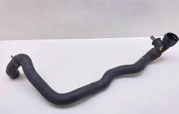 Volkswagen Touran I Engine coolant pipe/hose 1K0122051AM