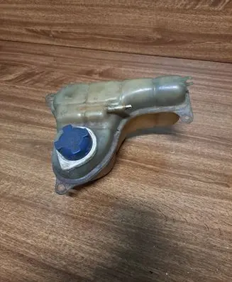 Audi A8 S8 D2 4D Coolant expansion tank/reservoir 4D0121403C