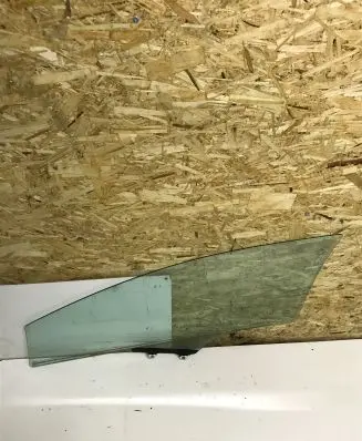 Honda Civic Front door window glass four-door 43R007951