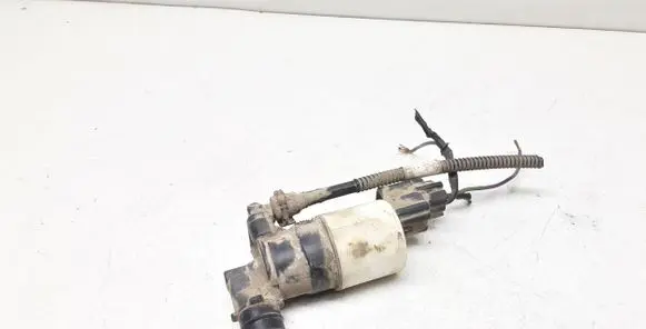 Volvo S60 Windscreen/windshield washer pump AV6117K624AA