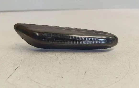 BMW 3 E92 E93 Front fender indicator light