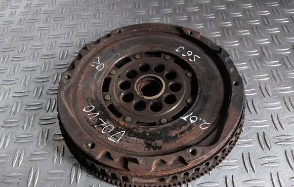 Volvo S60 Dual mass flywheel 8200075102