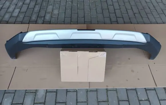 MG ZS Front bumper lip 10628331