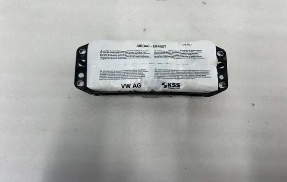 Passenger airbag