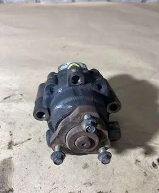 Rover 75 Power steering pump QVB101391 HE120509513