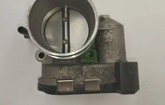 Audi A3 S3 8L Throttle valve 06A133062C 0280750036