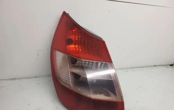 Renault Scenic II - Grand scenic II Rear/tail lights 8200127704 2SK00865901