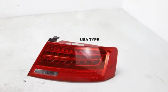 Audi A5 8T 8F Rear/tail lights 8T0945096J