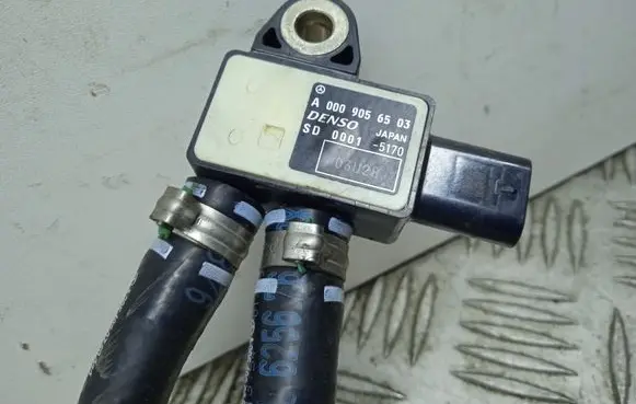 Mercedes-Benz GLC X253 C253 Exhaust gas pressure sensor A0009056503