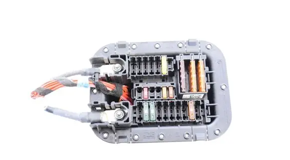 Mercedes-Benz C W205 Fuse box set A2225403150