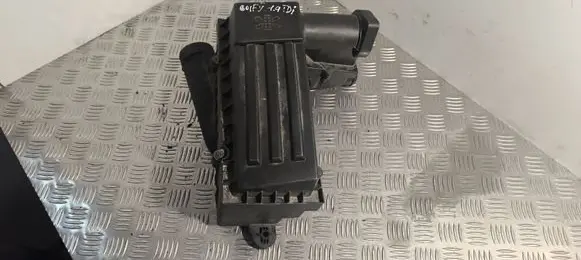 Volkswagen Golf V Air filter box 3C0129607BB