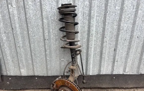 Nissan Qashqai Front wheel hub spindle knuckle