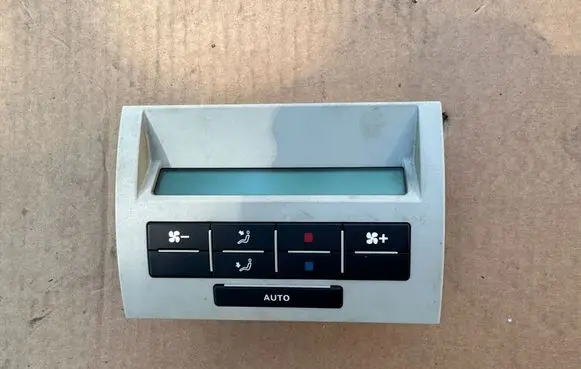 Volkswagen Multivan T5 Climate control unit 7H7907049A