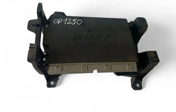 Audi Q7 4M Sound amplifier 4M0035223