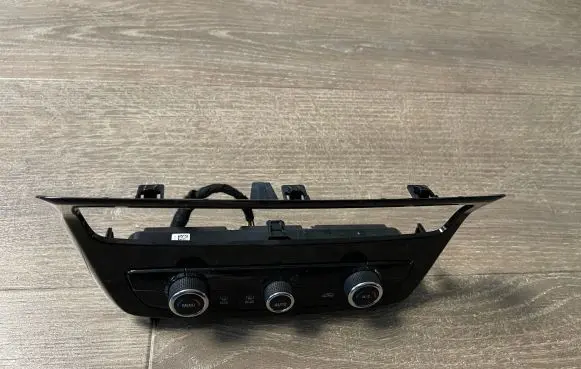 Opel Mokka B Interior fan control switch 9842665880