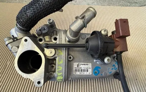 Fiat Doblo EGR valve cooler 55225296 70144508 007121