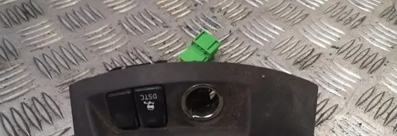 Volvo V50 ESP (stability program) switch 8691530