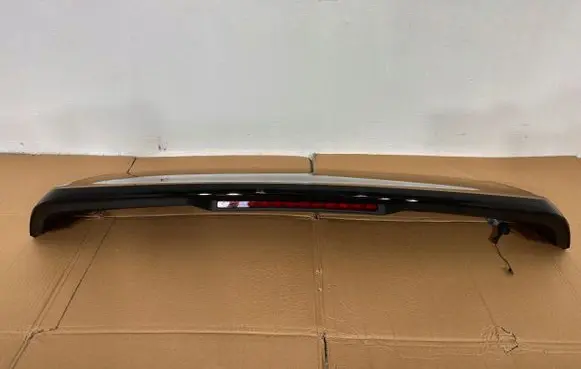 Volvo XC40 Tailgate/trunk spoiler 31488325