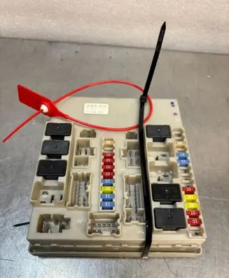 Renault Clio III Fuse box set