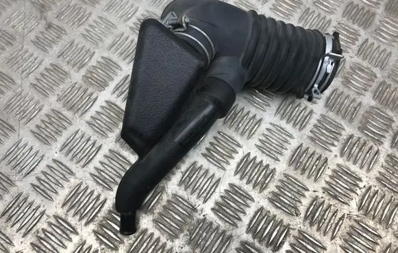 Lexus CT 200H Air intake duct part 1789337050