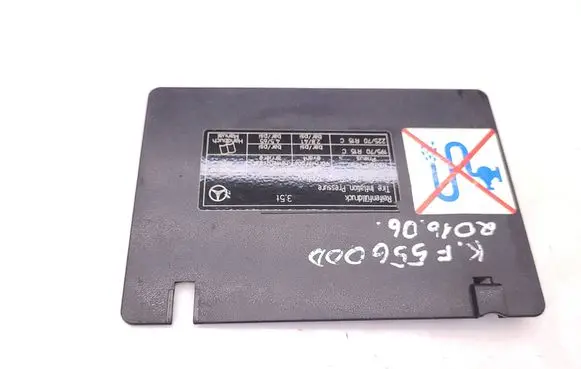 Mercedes-Benz Sprinter W901 W902 W903 W904 Fuse box cover 9015450103