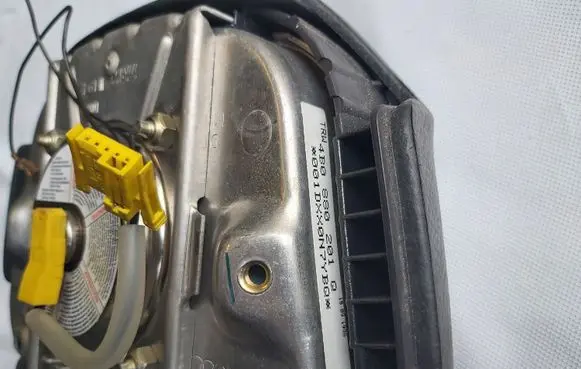 Audi A6 S6 C5 4B Steering wheel airbag 4B0880201Q 001DXX0N7YBQ