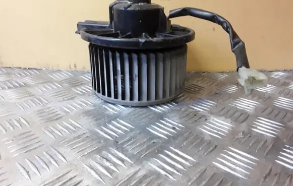 Suzuki Grand Vitara I Heater fan/blower 194000135011U