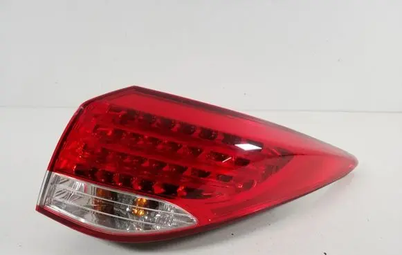 Hyundai i40 Rear/tail lights 924023Z000