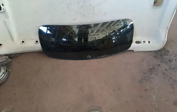 Seat Leon (1P) Rear windscreen/windshield window 