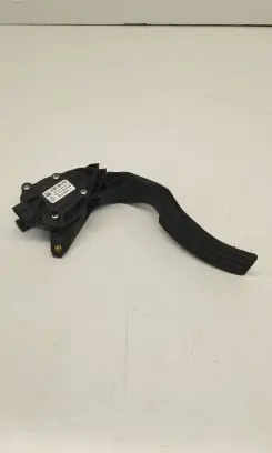 Renault Clio IV Accelerator throttle pedal 180223454R