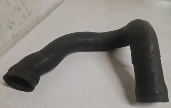 Audi A6 S6 C5 4B Intercooler hose/pipe 4B0145746E