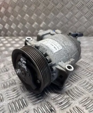 Volkswagen Caddy Air conditioning (A/C) compressor (pump) 5N0820803E 011405620002 06032155914B