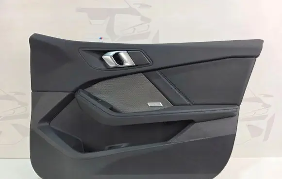 BMW 1 F70 Front door card panel trim