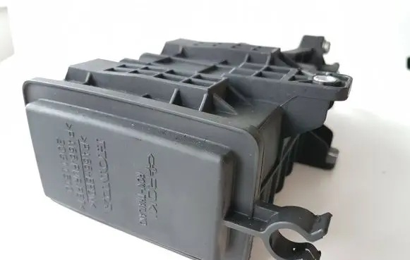 Active carbon filter fuel vapour canister
