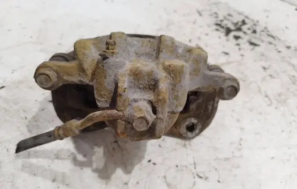 Hyundai i20 (PB PBT) Front brake caliper