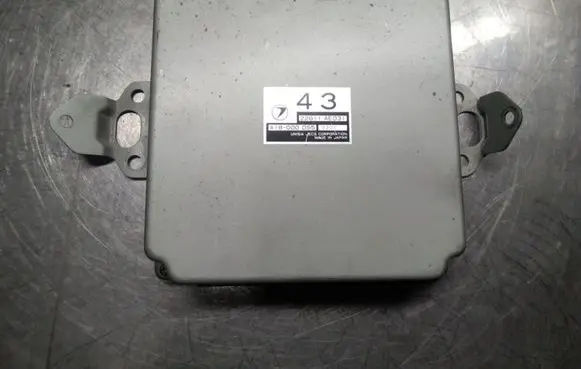 Subaru Legacy Engine control unit/module 22611AE031 A18000DS5