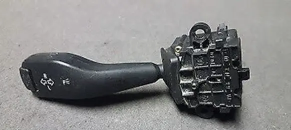 BMW 3 E46 Indicator stalk 8363668