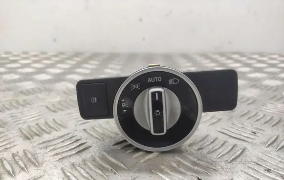 Mercedes-Benz E W212 Light switch