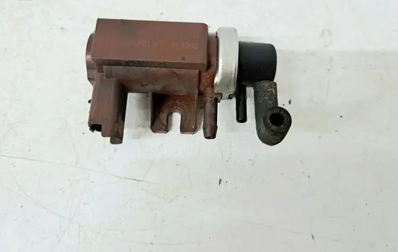 Volvo V50 Turbo solenoid valve 9652570180