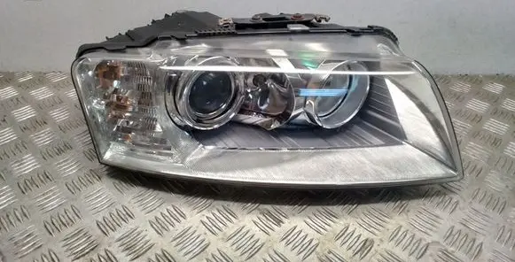 Audi A8 S8 D3 4E Headlight/headlamp
