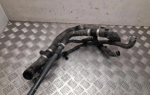 Volkswagen Transporter - Caravelle T6 Engine coolant pipe/hose 7LA122101A