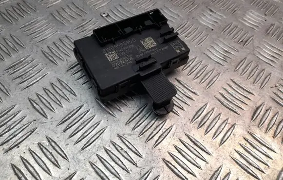 Audi A4 S4 B9 Door control unit/module 8W0959595G
