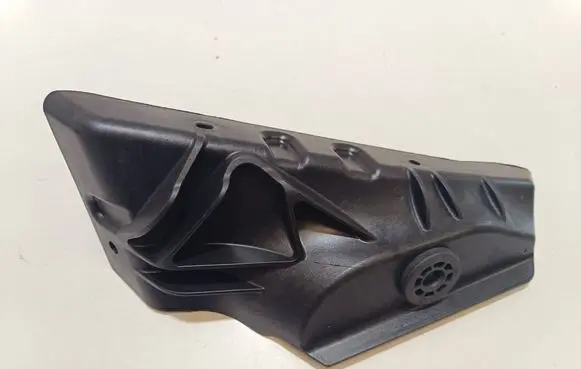 Chevrolet Corvette Radiator mount bracket 84230534