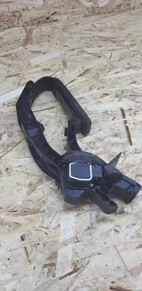 Mercedes-Benz E W211 Accelerator throttle pedal A2113000404