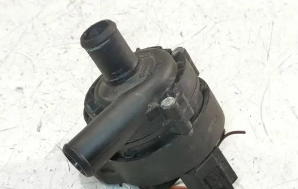 Mercedes-Benz C W204 Electric auxiliary coolant/water pump A2118350028 3130591183