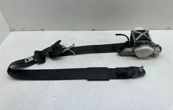 Peugeot 3008 I Front seatbelt 34071115D